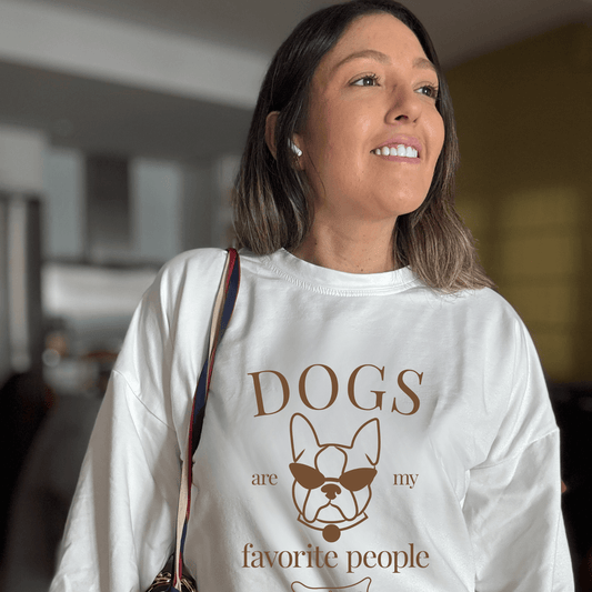 Sudadera dog lover con frase “Dogs are my favorite people”