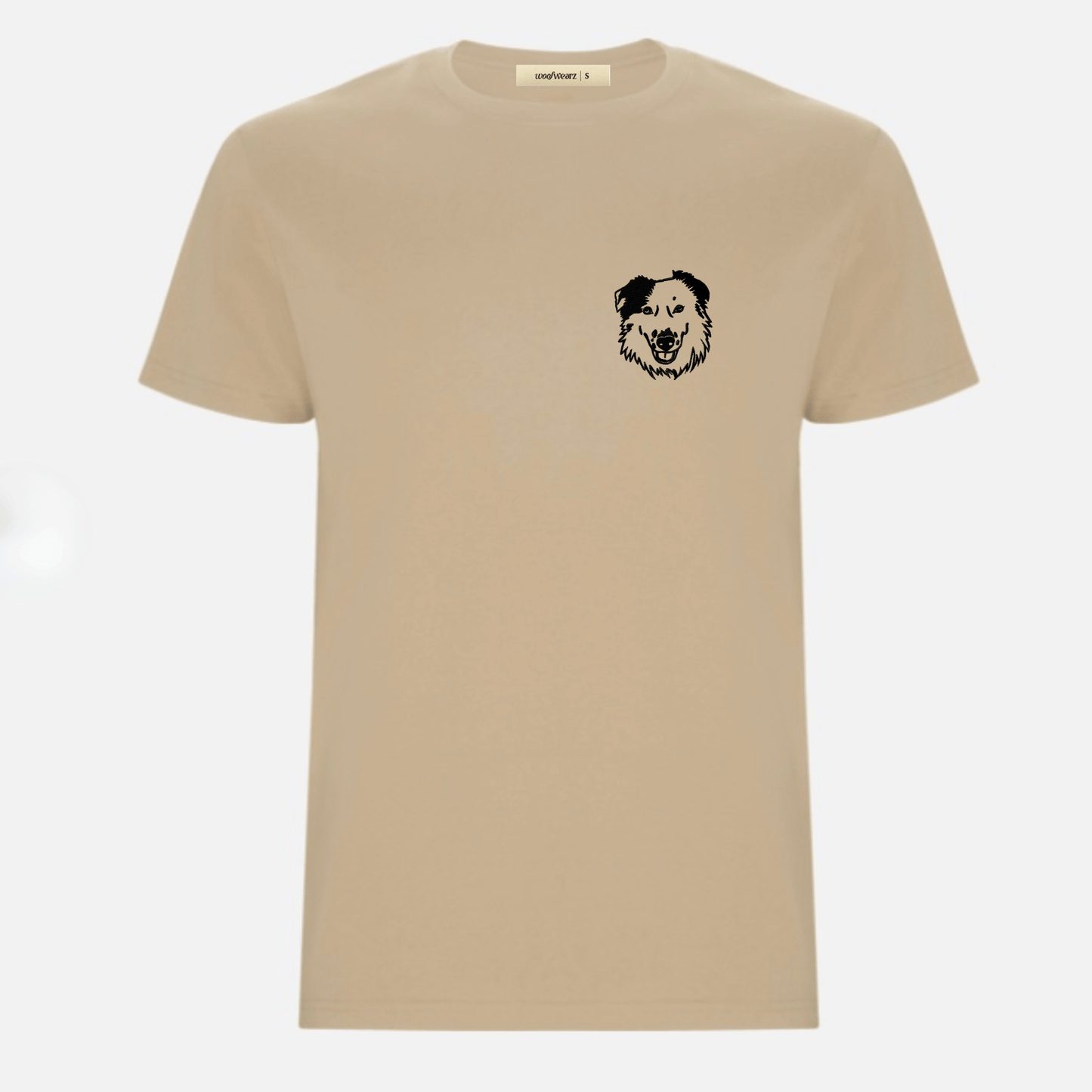 Camiseta arena personalizada bordada estilo minimalista con cara de mascota