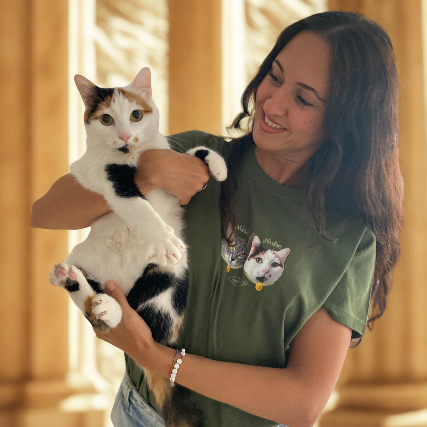 Camiseta personalizada "Medalla" 2 mascotas Woofwearz