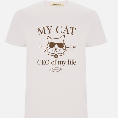 Vista frontal de camiseta personalizada con diseño para amantes de gatos