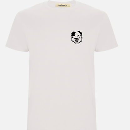 Camiseta blanca personalizada bordada estilo minimalista con cara de mascota